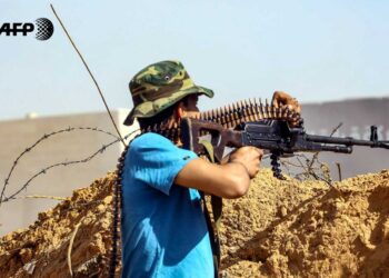 Sangrientos enfrentamientos en la capital libia y temor a una nueva guerra