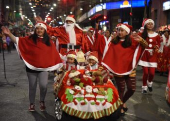 Todo listo para el Desfile Navideño: conozca el recorrido y los servicios
