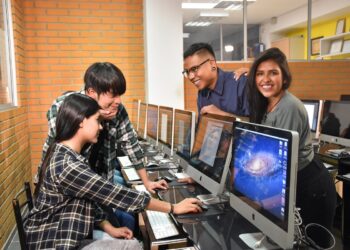 Atenea, 32 años de formación innovadora