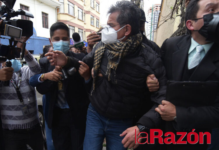 Dávila llama ‘pequeño burgués’ a Del Castillo y lo acusa de querer ‘incriminar’ a Morales