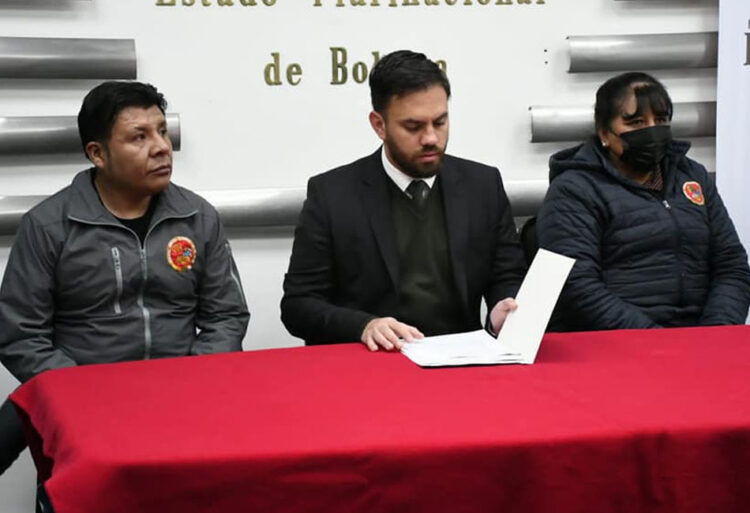 En 2021 se cometieron 953 delitos con autos de vidrios oscuros y en este año, 328