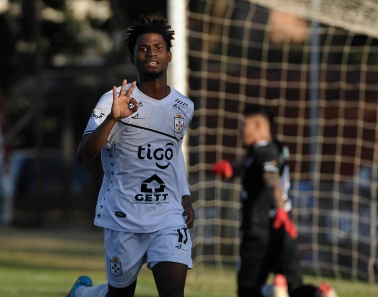 El dominicano Dorny Romero es nuevo refuerzo de Always Ready
