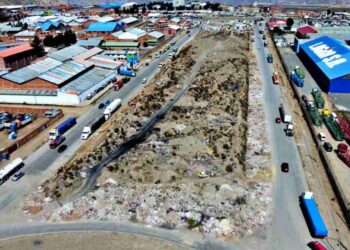 Lugar donde disponen como botadero de escombros en El Alto. Foto: GAMEA