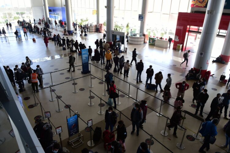 El Gobierno anuncia inversión de más de Bs 100 millones en aeropuertos del país