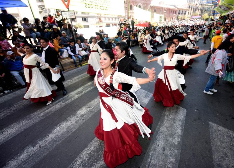 La UMSA confirma su entrada folklórica para el 24 de septiembre