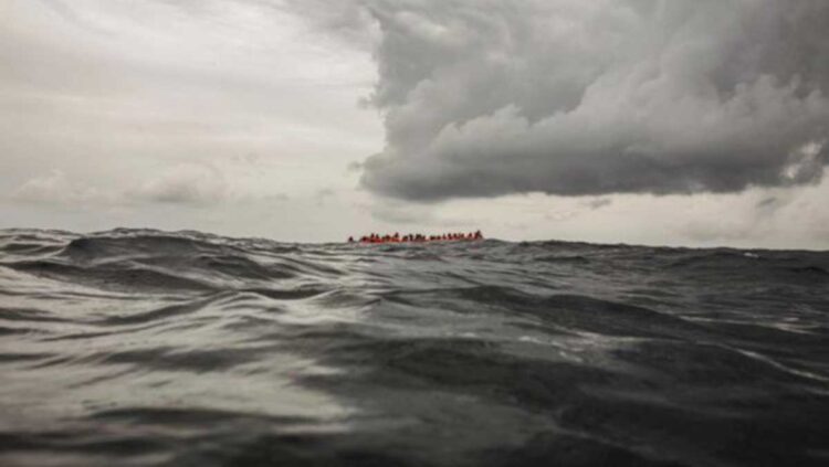 migrantes_en_alta_mar.jpg