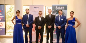 Llega a Bolivia Alcon, tecnología avanzada e innovación científica para la salud ocular