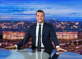 El eurodiputado Jordan Bardella se ha convertido este sábado en el nuevo líder del partido de ultraderecha francés Agrupación Nacional. Foto: AFP