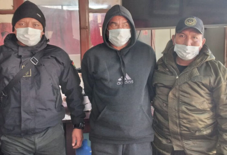 El colombiano acusado por el asesinato de policías permanecerá en El Abra