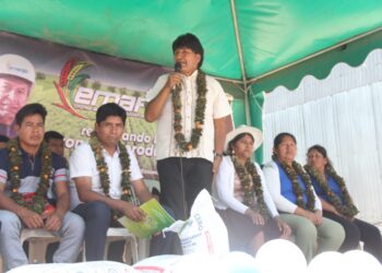 Evo Morales, en la apertura de un supermercado de Emapa en el Chapare. Foto: Evo Morales