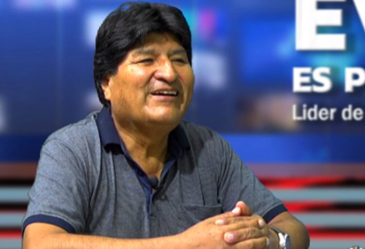 Evo Morales se mofa de los congresos de los opositores y hasta quiere ‘prestarles’ militantes
