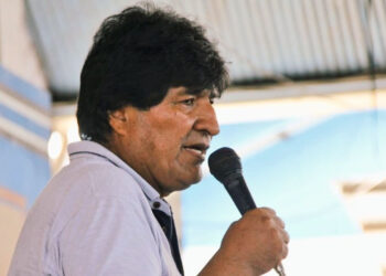 Morales pide a la Iglesia Católica y a cuatro medios defender a las víctimas de las masacres