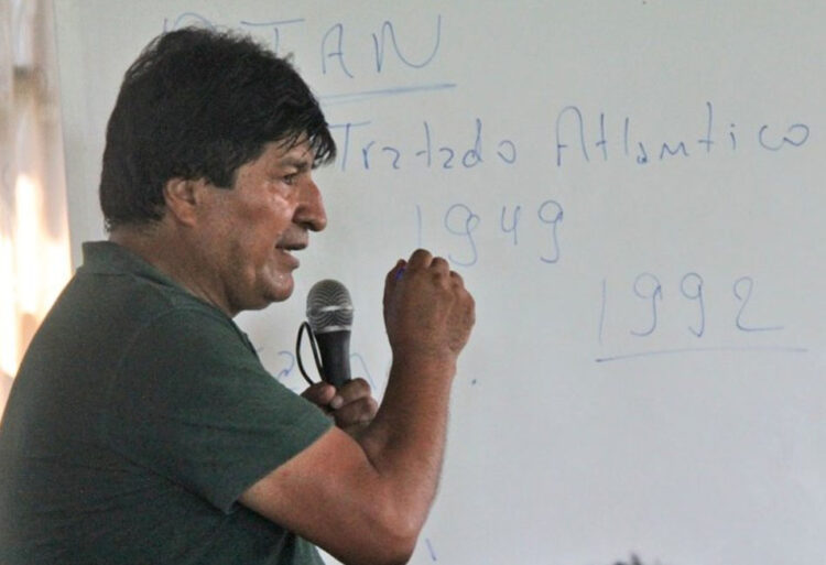 Morales asegura que Rusia no está invadiendo, sino solo está ‘sentando soberanía’