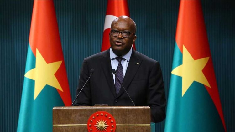 Presidente derrocado de Burkina se encuentra ‘bien físicamente’, según su partido