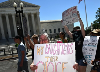 El papel de Facebook en un proceso de aborto ha suscitado nuevas preocupaciones entre los defensores. Foto: AFP.