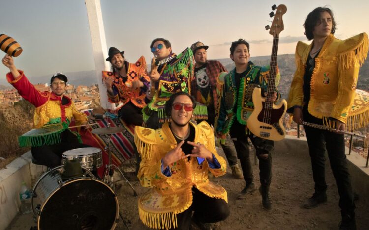 La banda Alandino, en un mirador paceño. Foto: Alandino.