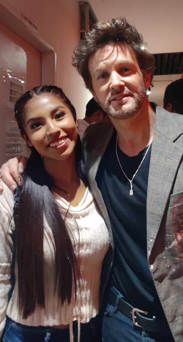 Albertina Sacaca junto a Axel. Foto: Facebook.