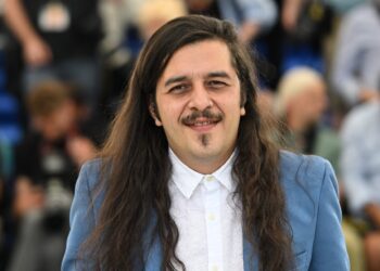El director costarricense Ariel Escalante, en el Festival de Cannes. Foto: AFP.