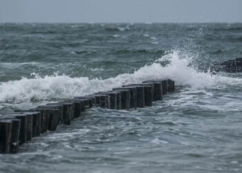 La subida del nivel del mar en Reino Unido se acelera. Foto: AFP.