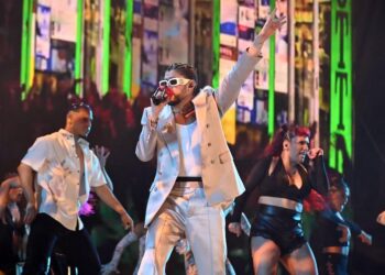 Bad Bunny en su presentación en el Yankee Stadium, en Nueva York. Foto: AFP.