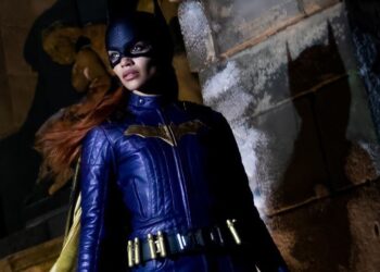 'Batgirl' iba a ser protagonizada por la actriz Leslie Grace. Foto: AFP.