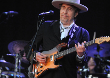 Una mujer retiró la demanda de abuso sexual contra Bob Dylan, según los abogados del cantante. Foto: AFP.