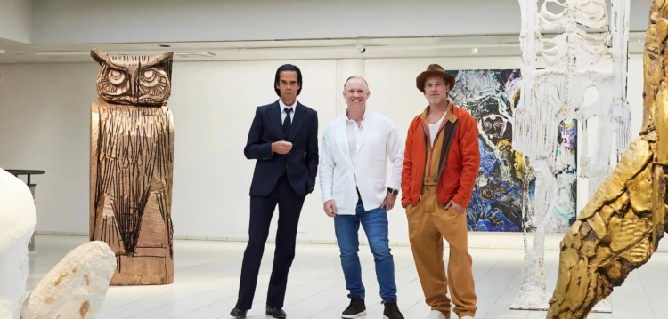 El actor Brad Pitt exhibió sus esculturas en el Sara Hilden Art Museum de Tampere, Finlandia. Foto: La Hora.