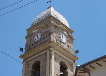 Torre del campanario de la catedral de Oruro. Foto: Redes sociales.