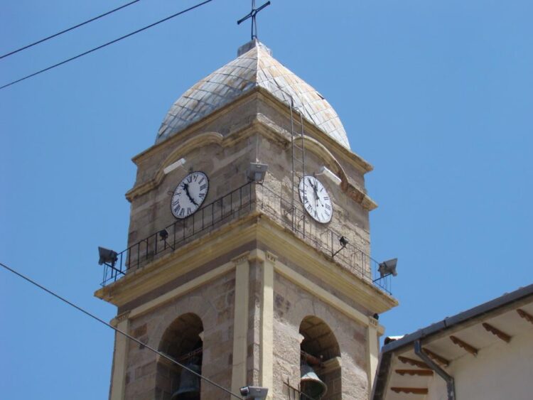Torre del campanario de la catedral de Oruro. Foto: Redes sociales.