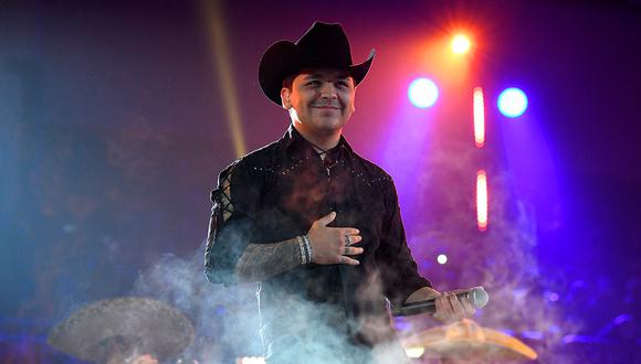 El mexicano Christian Nodal no pudo actuar en la sede de gobierno. Foto: AFP.