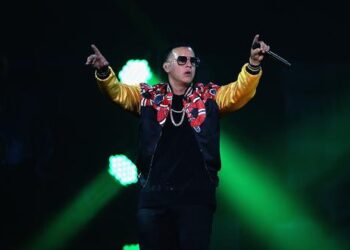 Daddy Yankee, en un concierto anterior, en Lima, Perú. Foto: AFP.