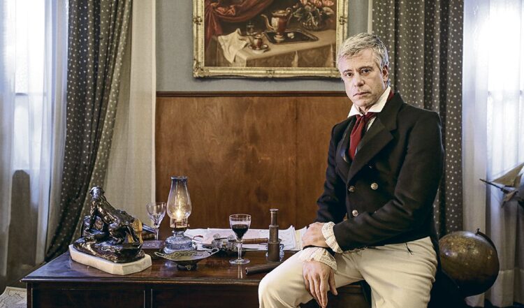 El actor Diego Bertie en el rodaje de la película 'La herencia de Flora'. Foto: La República.