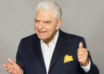 El famoso conductor de televisión se hizo viral en redes al aparecer como chófer de Uber. Foto: Instagram.