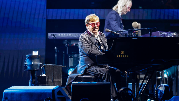 El cantante británico Elton John en concierto el 5 de agosto de 2022, en Chicago. Foto: AFP.