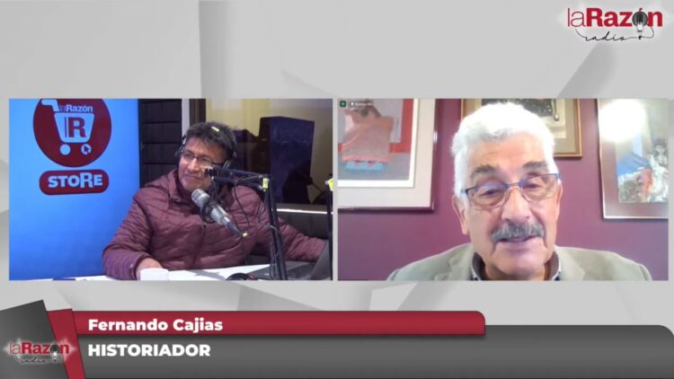 El historiador Fernando Cajías (der) en la entrevista de La Razón Radio, con Rubén Atahuichi. Captura de pantalla: La Razón.