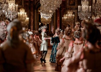 Las 'Fiestas Galantes', tradición europea, volvieron después de dos años. Foto: AFP.