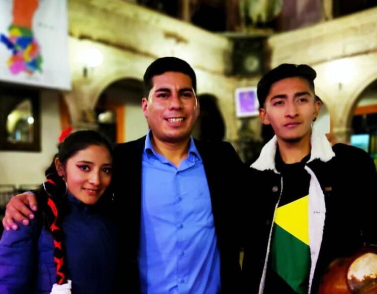 Ayhesa Montecinos, Jorge Castel (organizador) y Joaquín Montecinos. Foto: Jorge Castel.