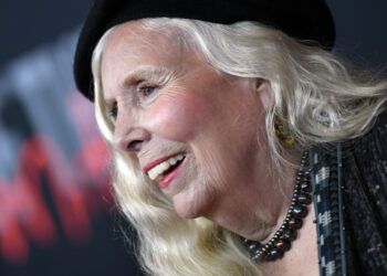 La revolucionaria cantautora Joni Mitchell. Foto: AFP.