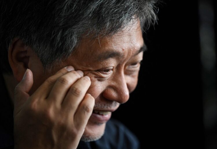El cineasta japonés Hirokazu Kore-eda, presenta su filme 'Un asunto de familia'. Foto: AFP.