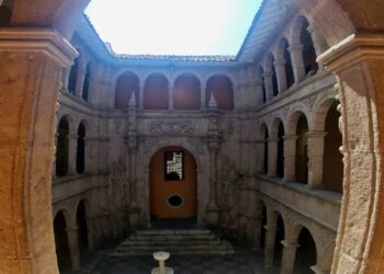 Imagen del patio del Museo Nacional de Arte. Foto: MNA.