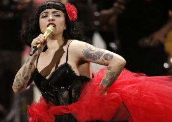La cantante chilena en una presentación. Foto: AFP.