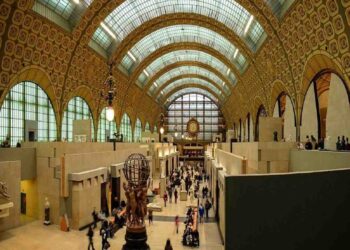 El museo parisino d'Orsay le dedicó una muestra homenaje a Gaudí y registró un récords de público. Foto: Futiskale.