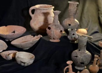 Algunas de las piezas de cerámica donde se encontraba el opio. Foto: AFP.