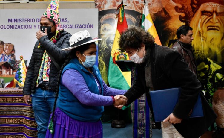 El cantautor, este martes en el Ministerio de Culturas. Foto: APG.