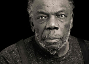 El pintor abstracto afroestadounidense Sam Gilliam. Foto: AFP.
