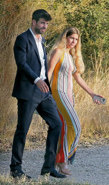 Gerard Piqué y Clara Chía Martí, recientemente en una boda. Foto: Revista ¡Hola!