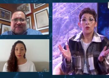 Los poetas Gabriel Chávez y Melissa Sauma, en la entrevista de Piedra, Papel y Tinta. Captura: La Razón.