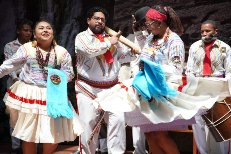 La danza de la saya afroboliviana. Foto: Jorge Mamani.