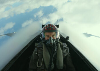Tom Cruise interpretando al piloto Pete "Maverick" Mitchell. Foto: AFP.