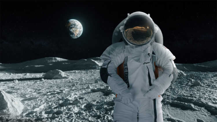 Las empresas Axiom Space y Collins Aerospace son las encargadas de diseñar los nuevos trajes para astronautas de la NASA. Foto: AFP.